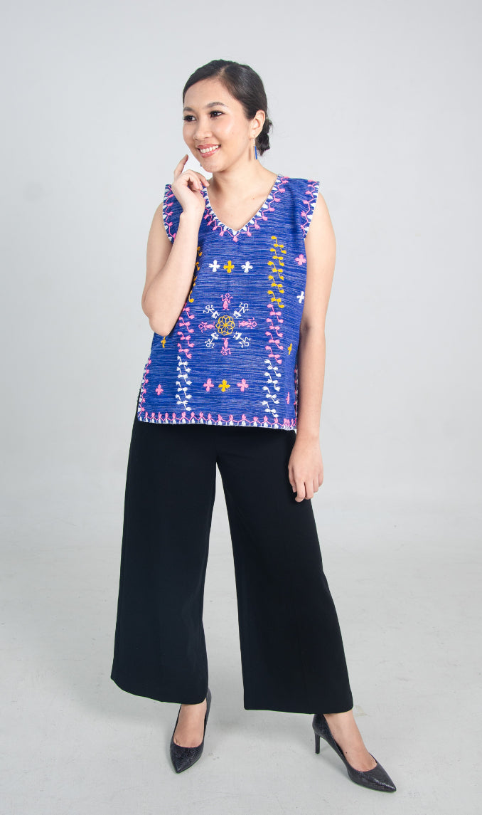 Tiniri Sleeveless Blouse with Itneg Embroidery