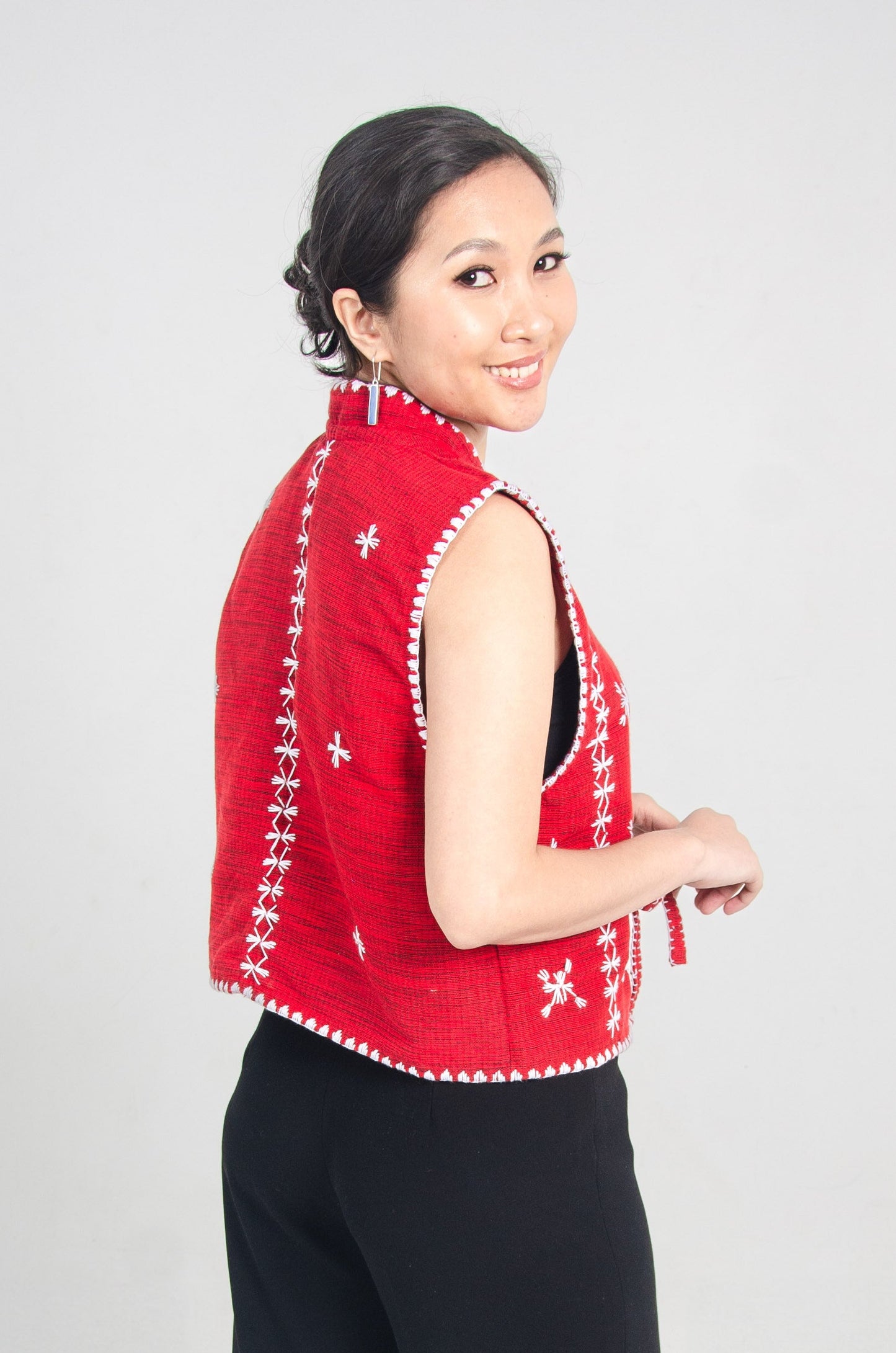 Tiniri Vest with Itneg Embroidery
