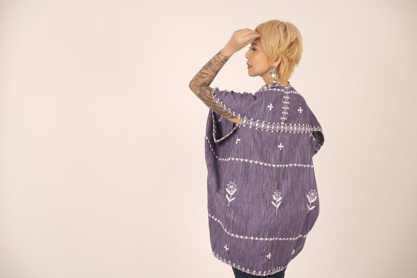 Bini Poncho in Tiniri Weave (Purple)