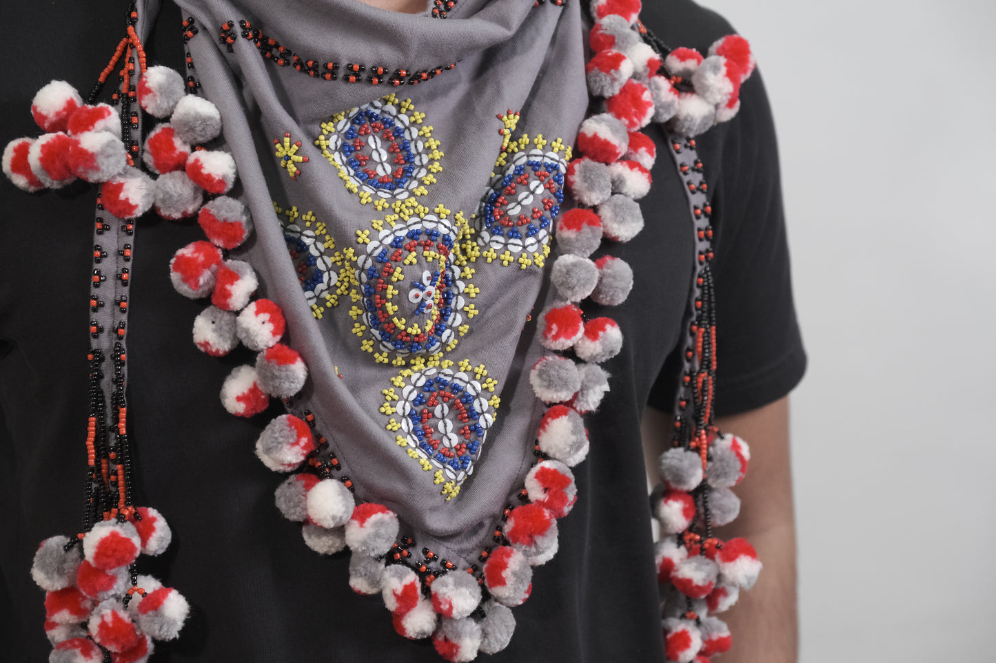 Tangkulo Scarf with Glass Beads (Gray)